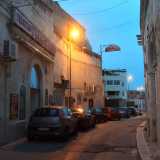 Ma � forse l�apertura nel 1974 del Teatro Purgatorio a dare vita alla vera e propria �rivoluzione�, messa in atto da giovani attori che puntarono decisamente su avanspettacolo e comicit�. L�idea fu di Beppe Stucci, che decise di riproporre a Bari il variet� del Bagaglino di Roma